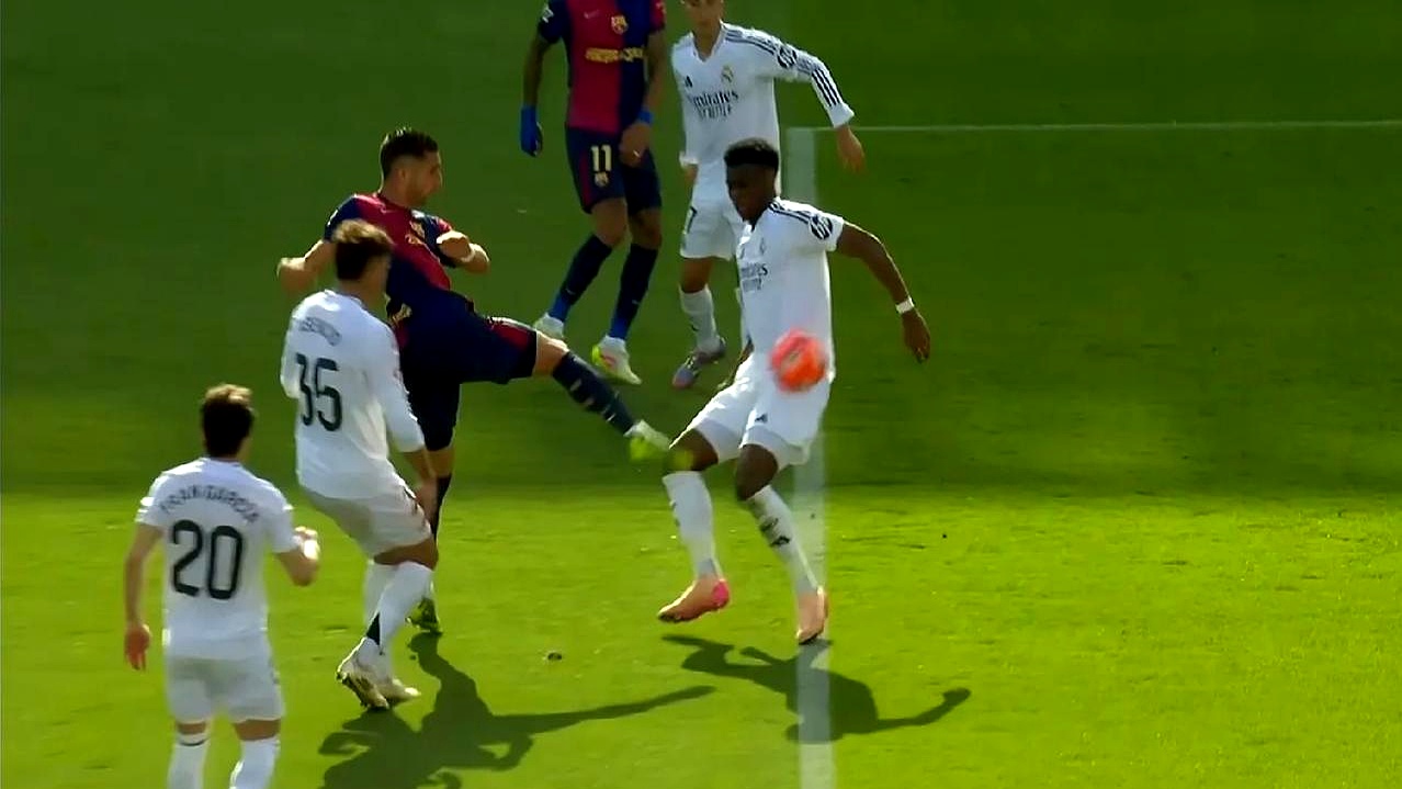 法甲窗口期走向成谜，菲尼克斯太阳调整名单，球迷炸锅，赛季目标并未改变 