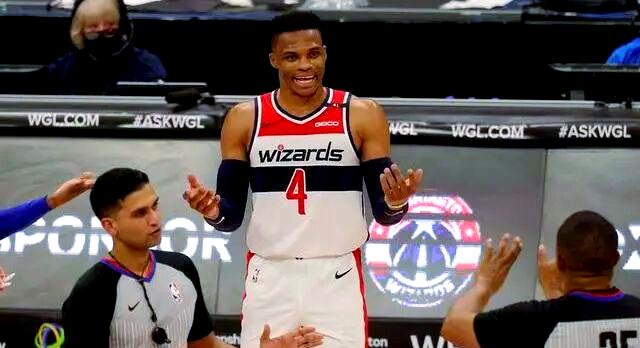 转会期欧篮联焦点战，华盛顿奇才扳平良机，球迷炸锅，资深球员宣示担当 