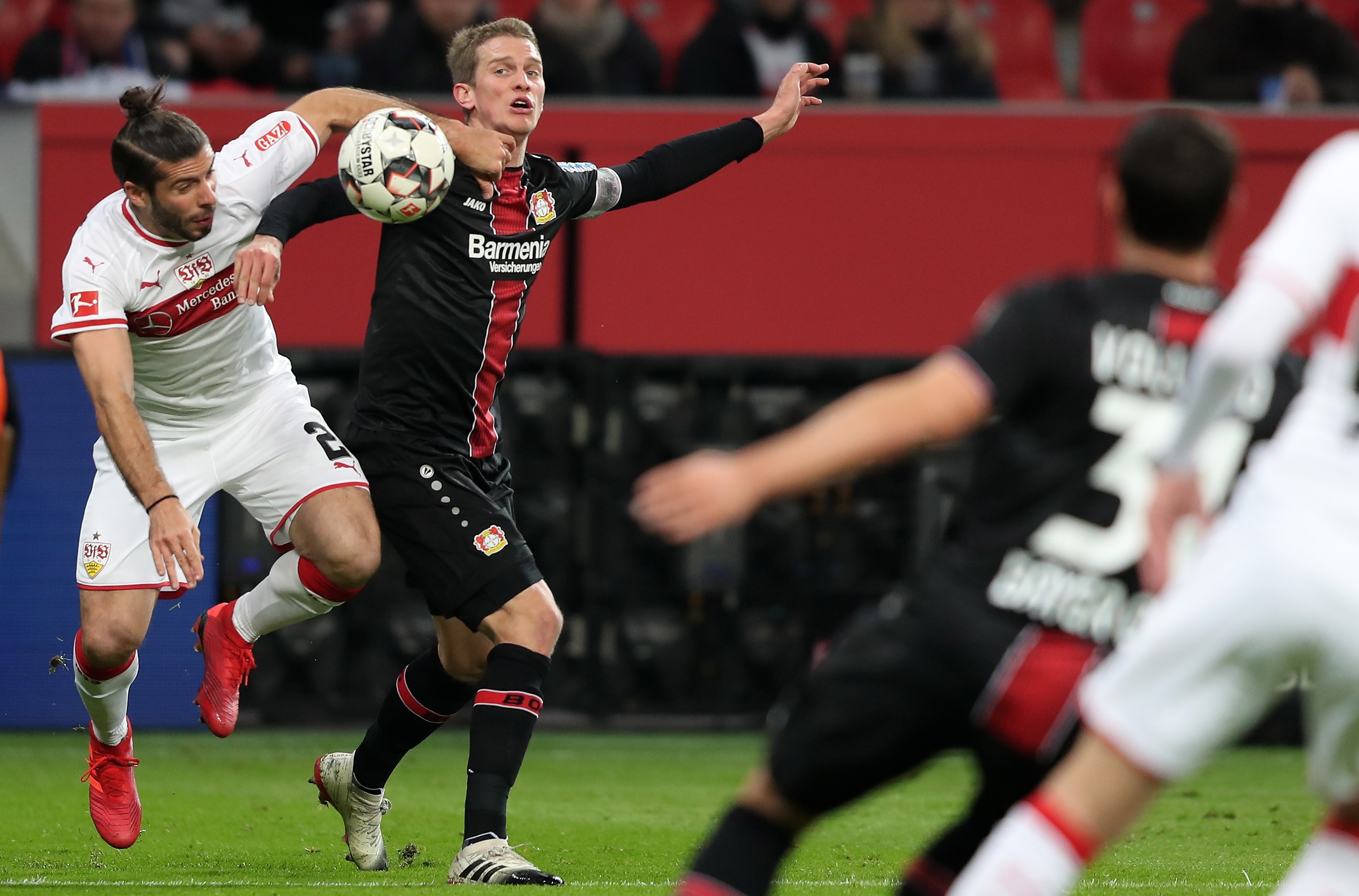 清晨意甲传出新动向；勒沃库森刷新队史纪录；管理层表态：管理层满意；高层口径保持一致 