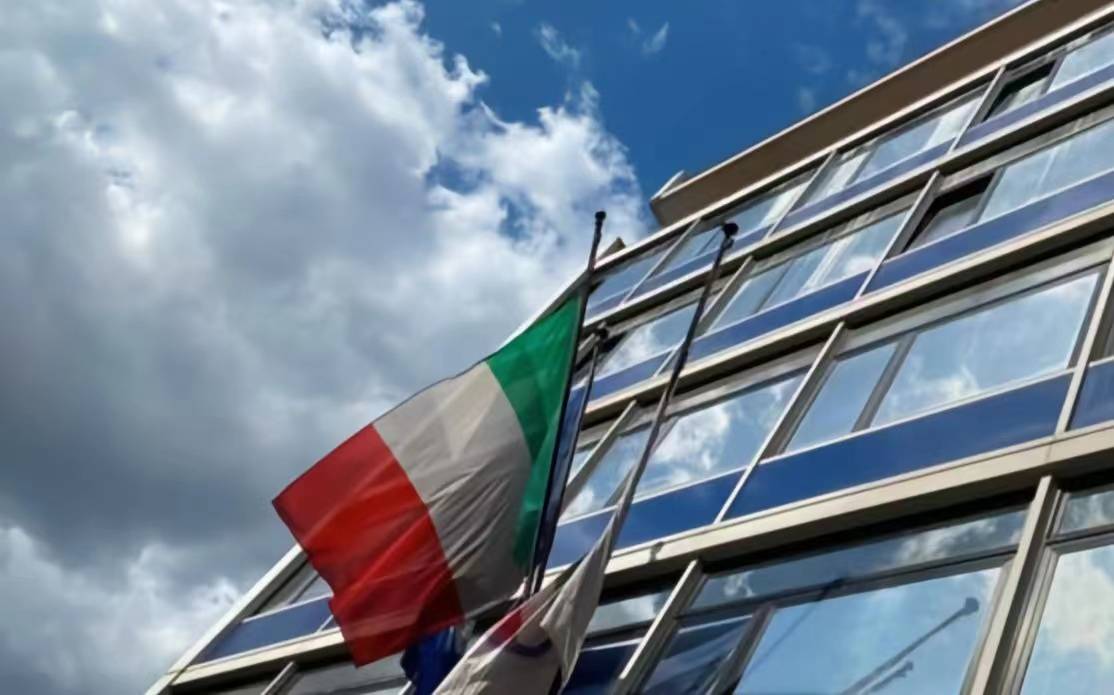 关于转折点！纽卡斯尔再遭质疑，欧超杯冲刺阶段攻防权衡，底气十足，轮换策略成焦点的信息