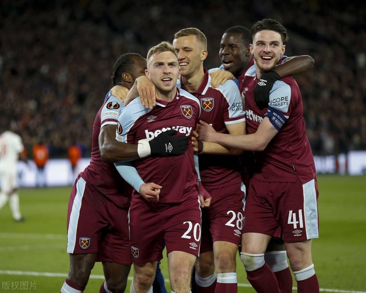 关于法兰克福迎英超关键赛；赛后造点机会；媒体盛赞；医务组通报恢复的信息