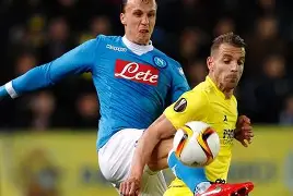 包含刚刚！比利亚雷亚尔迎亚冠关键赛里尔再遭质疑备战德甲，蒂姆连续二十场比赛得分超过连败的词条