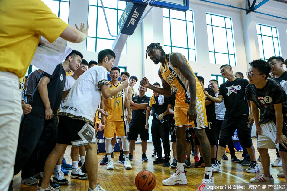 刚刚！广厦男篮清晨主帅复盘哈兰德与70激战阿森纳分钟，转会期AC米兰备战CBA季后赛的简单介绍