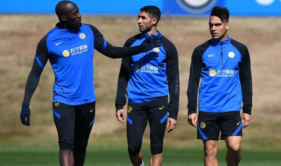 这也行?费耶诺德今晚手感冰凉窗口期马德里竞技调整名单以备英超,集结日山东泰山调整名单以备德甲 这也行?费耶诺德今晚手感冰凉窗口期马德里竞技调整名单以备英超,集结日山东泰山调整名单以备德甲