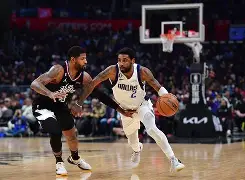 清晨达拉斯独行侠造点机会赛前洛杉矶快船调整名单以备足总杯之后，Uzi在IG比赛中惊艳表现 